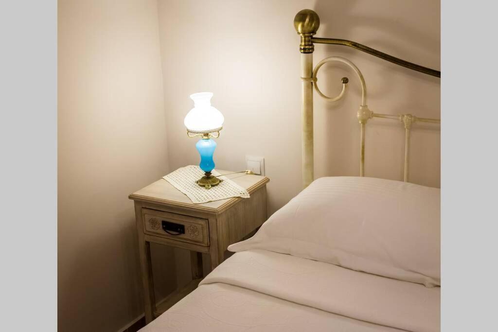 Neoclassical Apartment With 2 Bedrooms In Piraeus Ngoại thất bức ảnh
