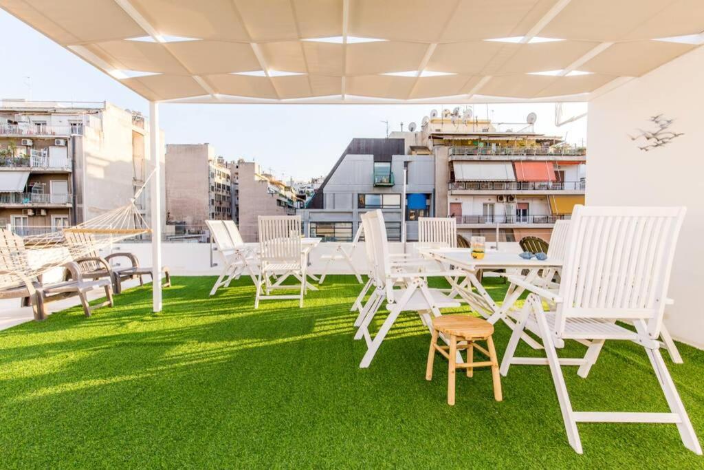 Neoclassical Apartment With 2 Bedrooms In Piraeus Ngoại thất bức ảnh