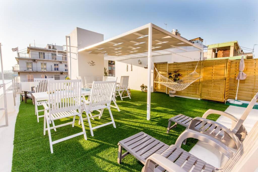 Neoclassical Apartment With 2 Bedrooms In Piraeus Ngoại thất bức ảnh