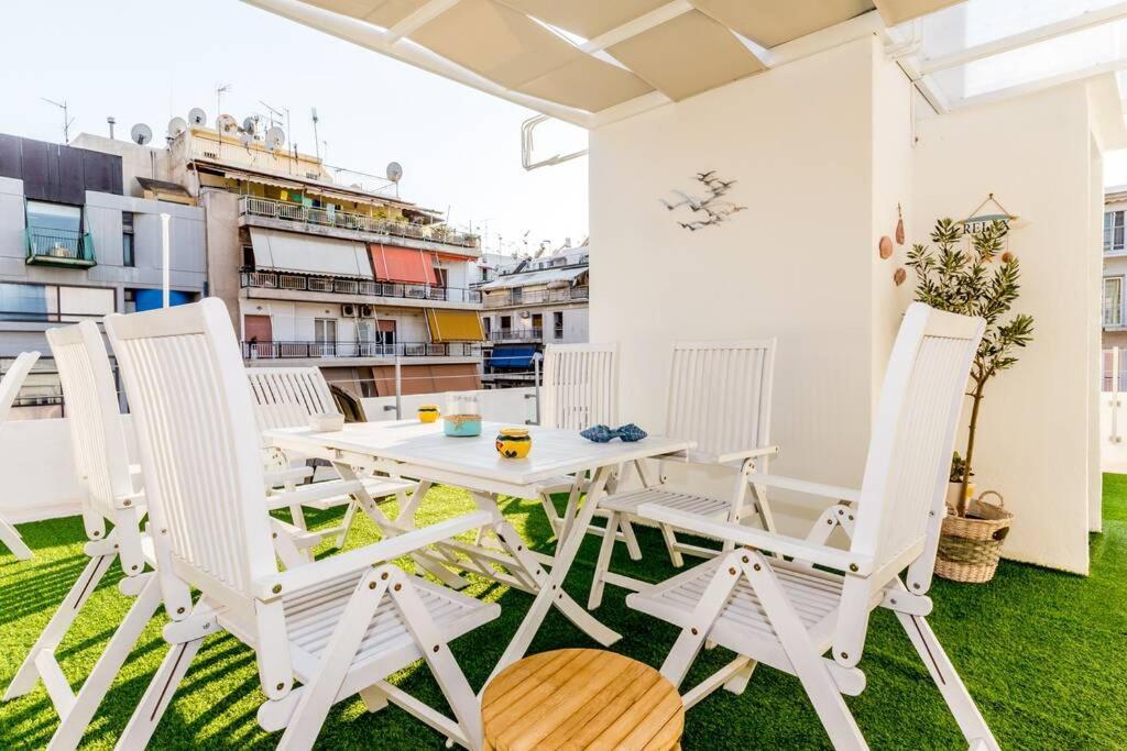 Neoclassical Apartment With 2 Bedrooms In Piraeus Ngoại thất bức ảnh
